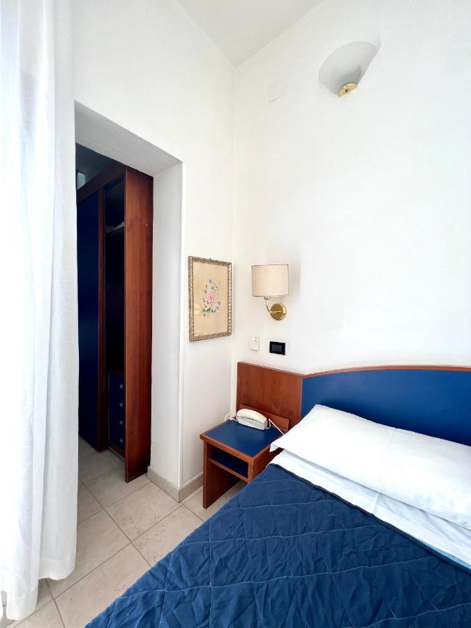 Hotel B&B Montecarlo Milano Marittima Extérieur photo