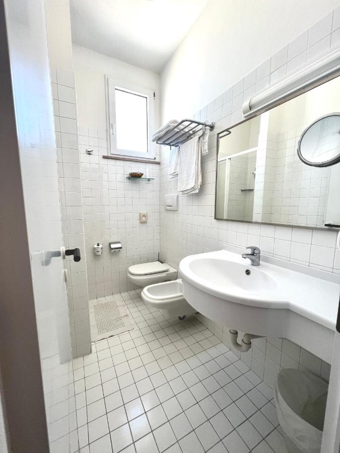 Hotel B&B Montecarlo Milano Marittima Extérieur photo
